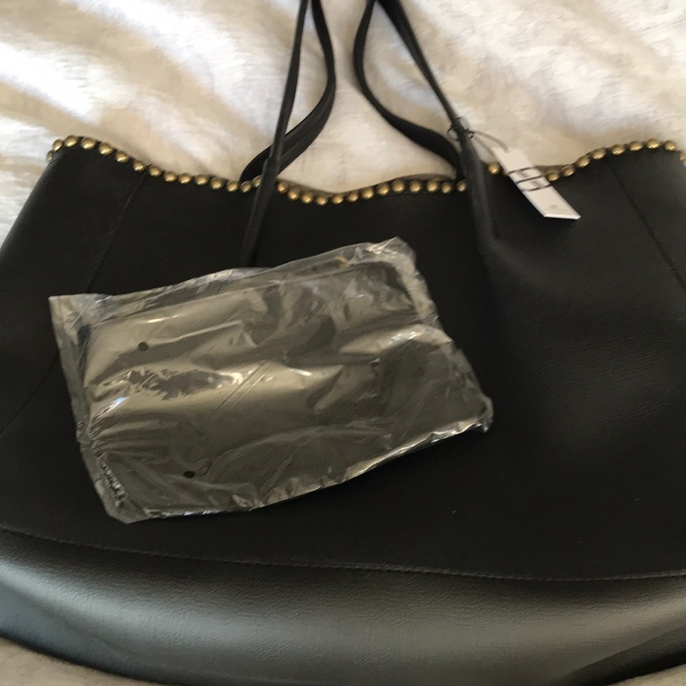 Great Black Shoulder carry with studs